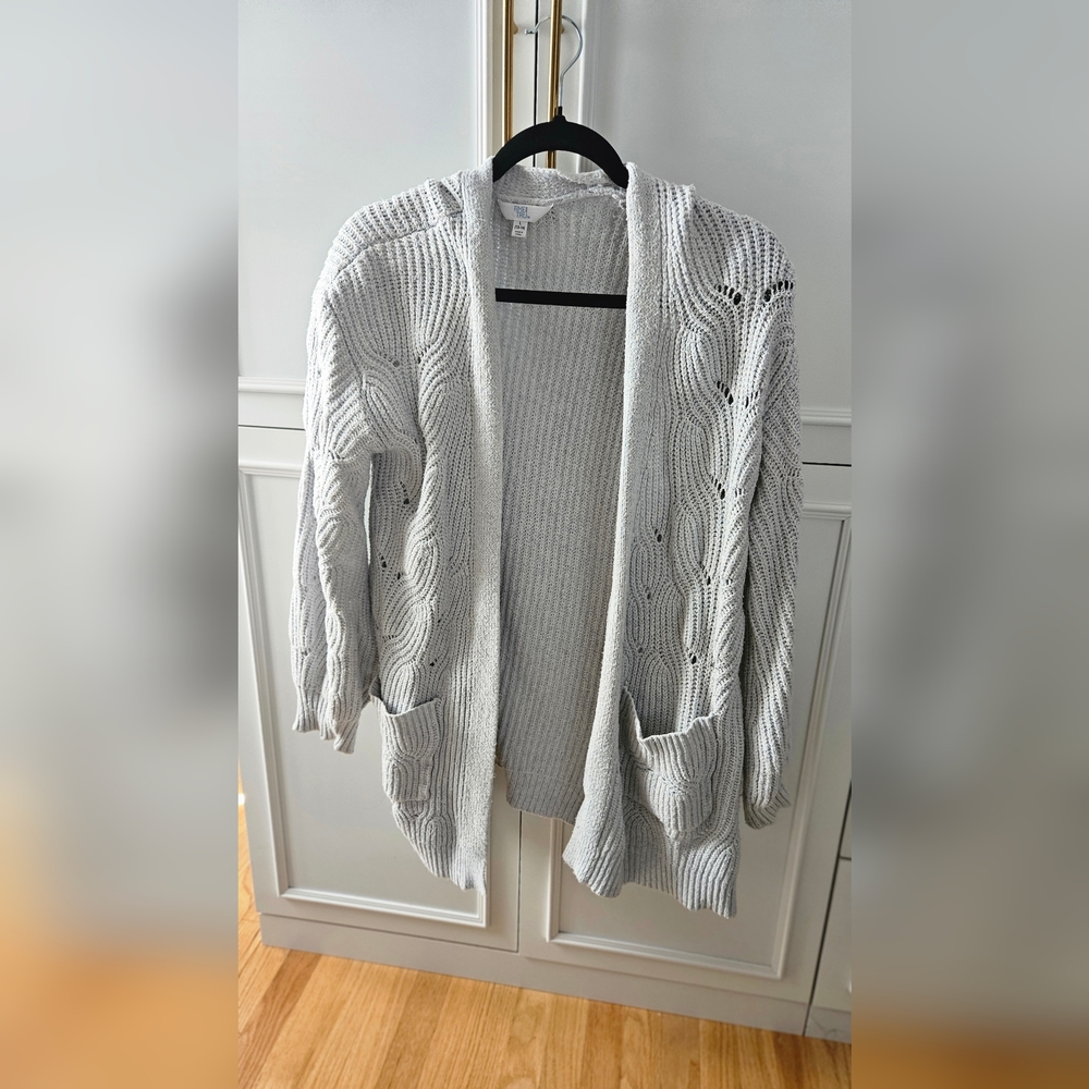 Time and Tru Light Gray Women's Cardigan